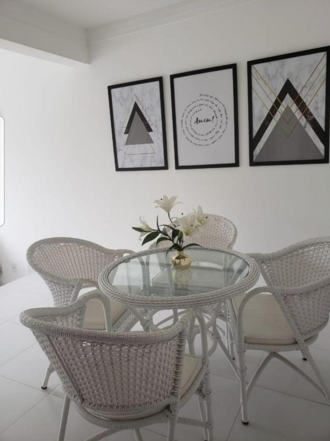 לאורו דה פרייטס Village Duplex, Vilas Do Atlantico מראה חיצוני תמונה